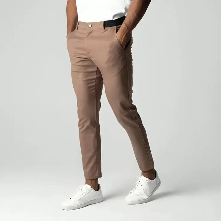 Moderne Herren Stretch Chino Hose, flexibel & atmungsaktiv, Tapered Fit für Büro und Freizeit.