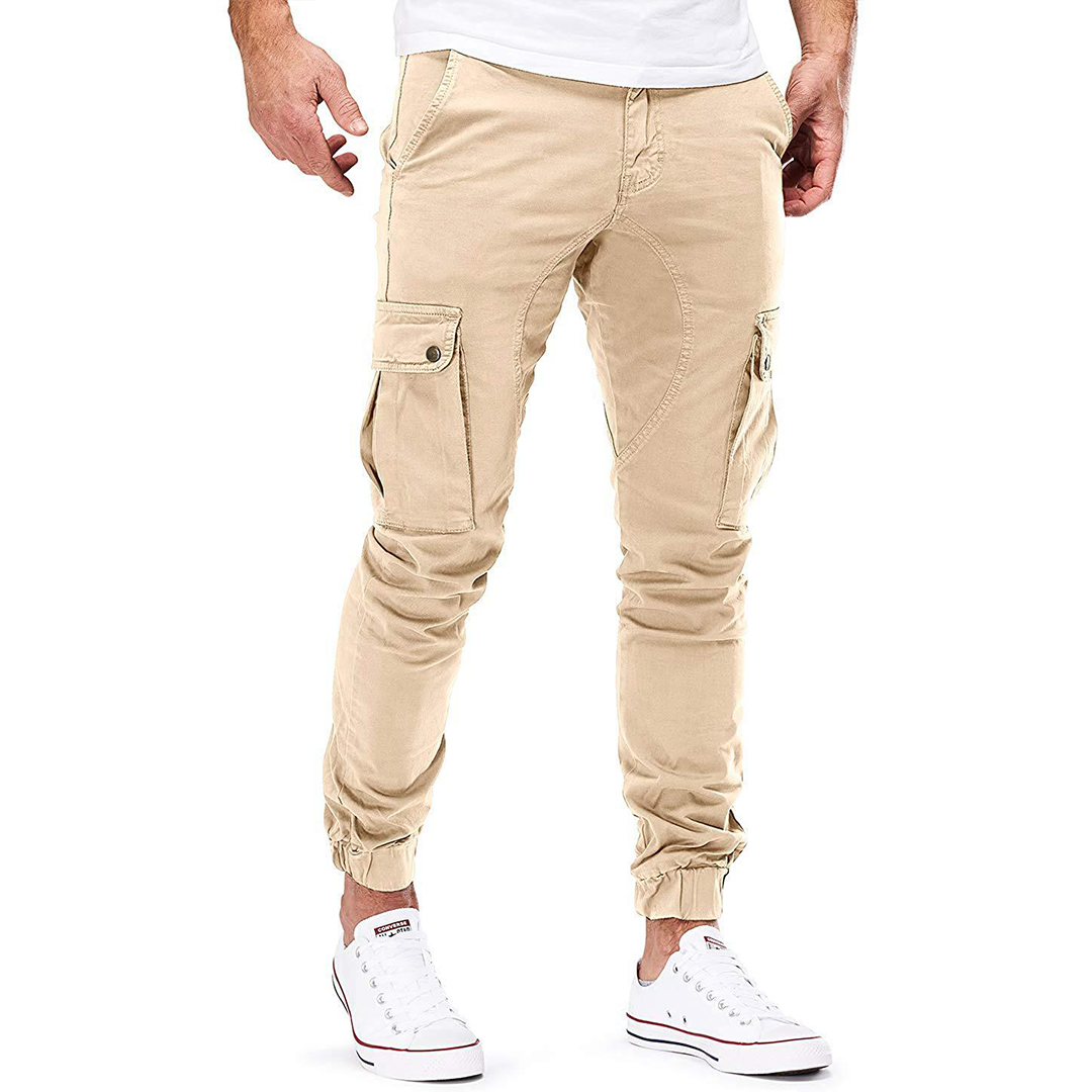 Moderne Herren Cargohose in Dunkelgrau, ideal für Freizeit & Alltag. Stilvoll, funktional mit praktischen Taschen.