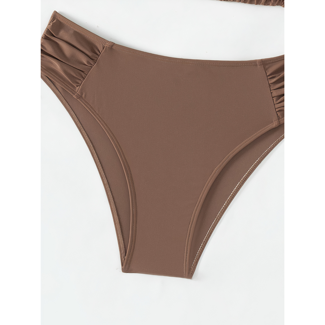 Trendiges Triangel Neckholder Bikini Set für Damen, must-have Strandmode.