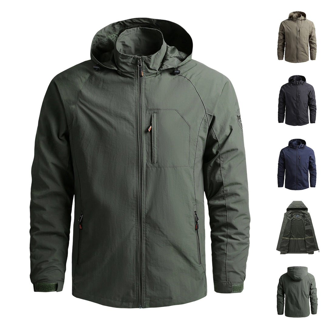 Herren Funktionsjacke Schwarz mit Stehkragen für Outdoor & Alltag; wasserabweisend & atmungsaktiv.
