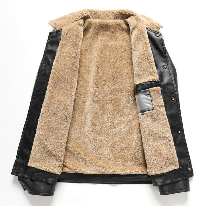 Stilvolle Herren Übergangsjacke in Leder-Optik, warm und vielseitig für kühle Tage.
