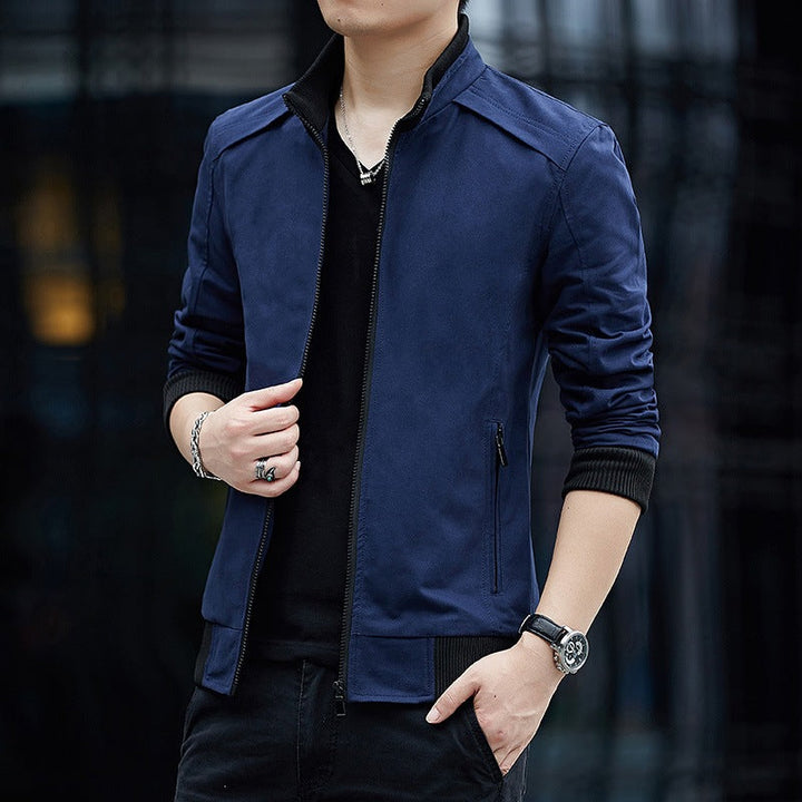 Komfortable Übergangsjacke für Herren mit elegantem Stehkragen, vielseitig für stilvolle Casual-Outfits.