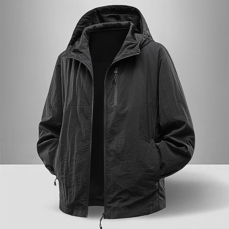 Herren Sport-Regenjacke, leicht & atmungsaktiv, ideal für Laufen, Trekking und Outdoor-Sport bei Nässe.