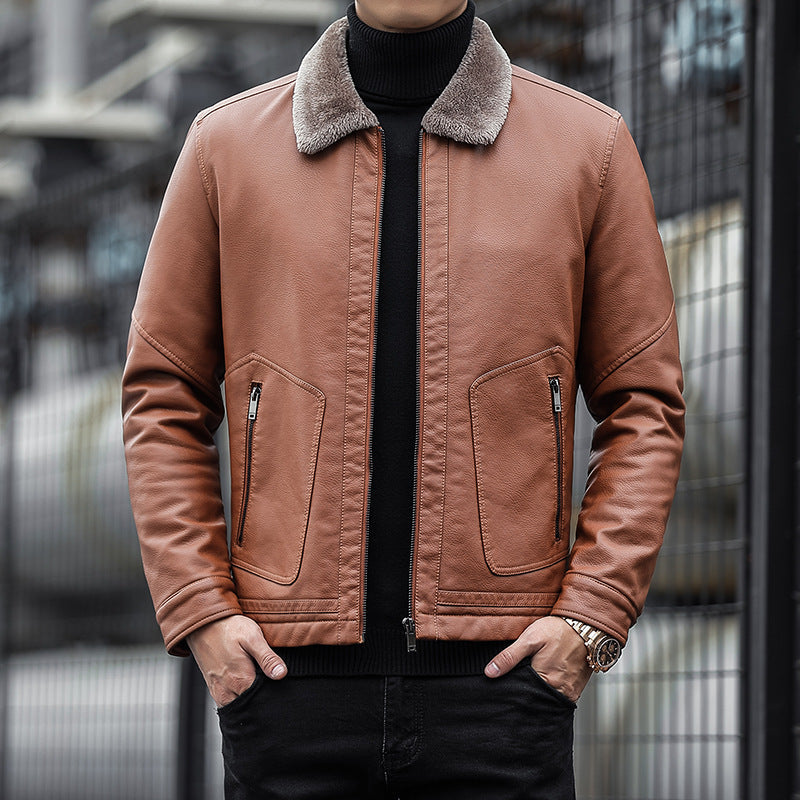 Lässiger Herrenblouson mit Teddykragen. Perfekt kombinierbar für Herbst- & Winterlooks, elegant und bequem.
