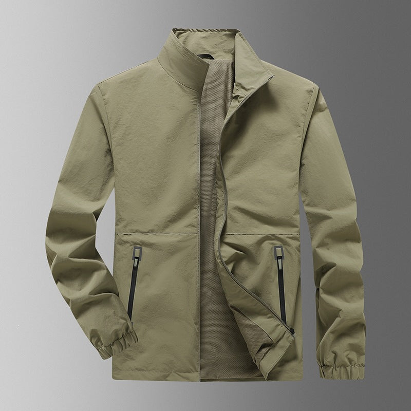 Leichte Herren Windjacke mit hohem Kragen für Sport & Alltag, ideal als Übergangsjacke im Frühling & Herbst.
