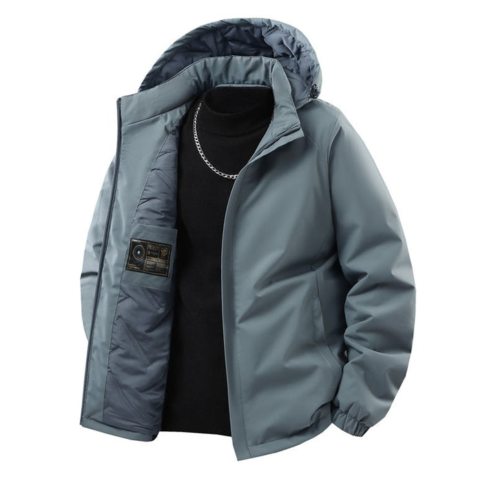Warme Herren-Winterjacke mit Kälteschutz. Atmungsaktive Isolierjacke mit Kapuze für Outdoor und Freizeit.
