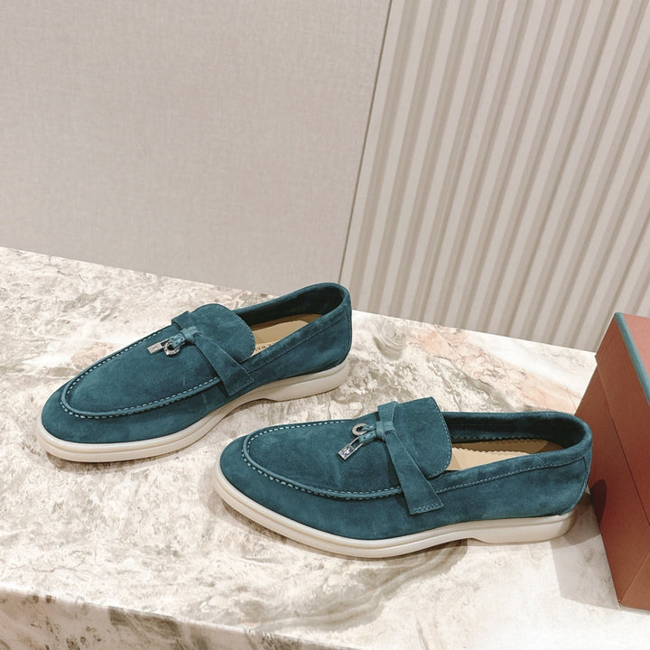 Herren Mokassins kombiniert mit Hose, idealer Look für Business Casual & Freizeit.