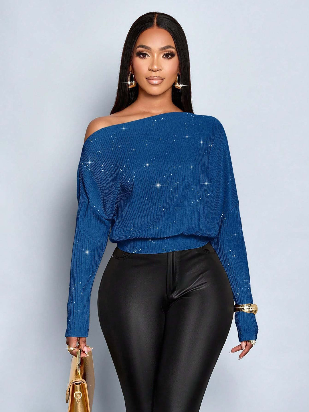 Festlicher Damen Glitzer-Pullover Off-Shoulder mit komfortabler Batwing-Ärmel-Passform.