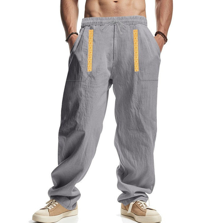 Herren Freizeithose mit elastischem Bund für eine perfekte Passform, lässiger Cargo-Look in Beige.