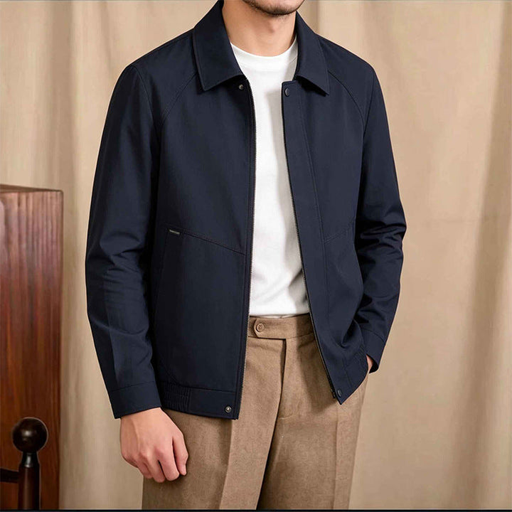 Bequeme, stilvolle Übergangsjacke für Herren, perfekt für kühle Frühlingstage und milde Herbstabende.