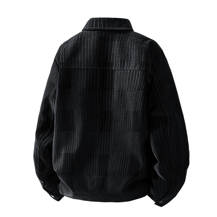 Stilvolle Herrenjacke mit Reißverschluss und zwei Brusttaschen. Perfekt für Freizeit & Alltag.