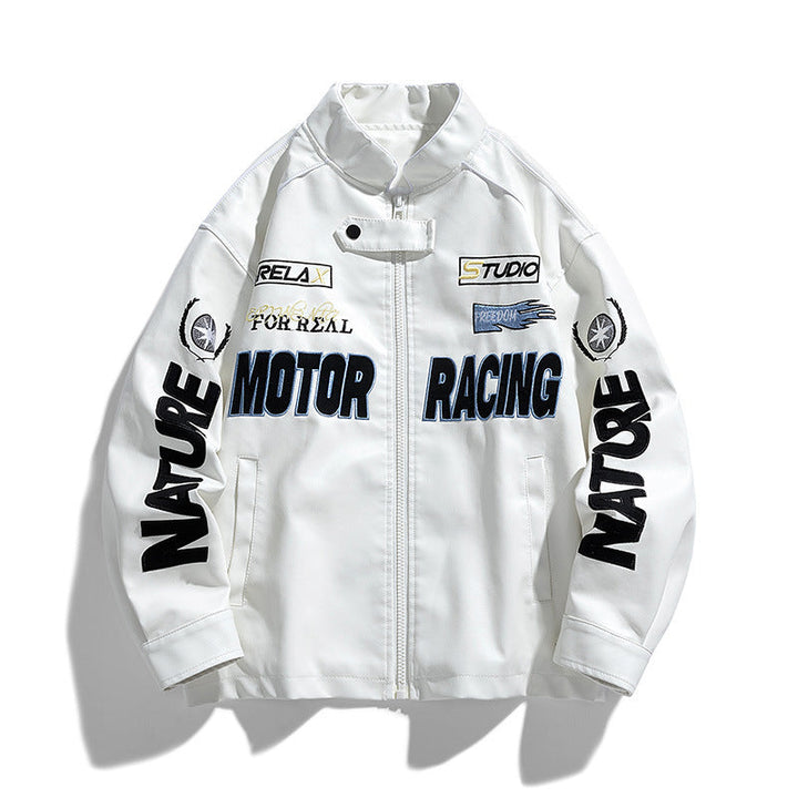 Detaillierte Ansicht der schwarzen Herren Racingjacke im sportlichen Motorsport-Look. Moderne Freizeit- und Streetwear.