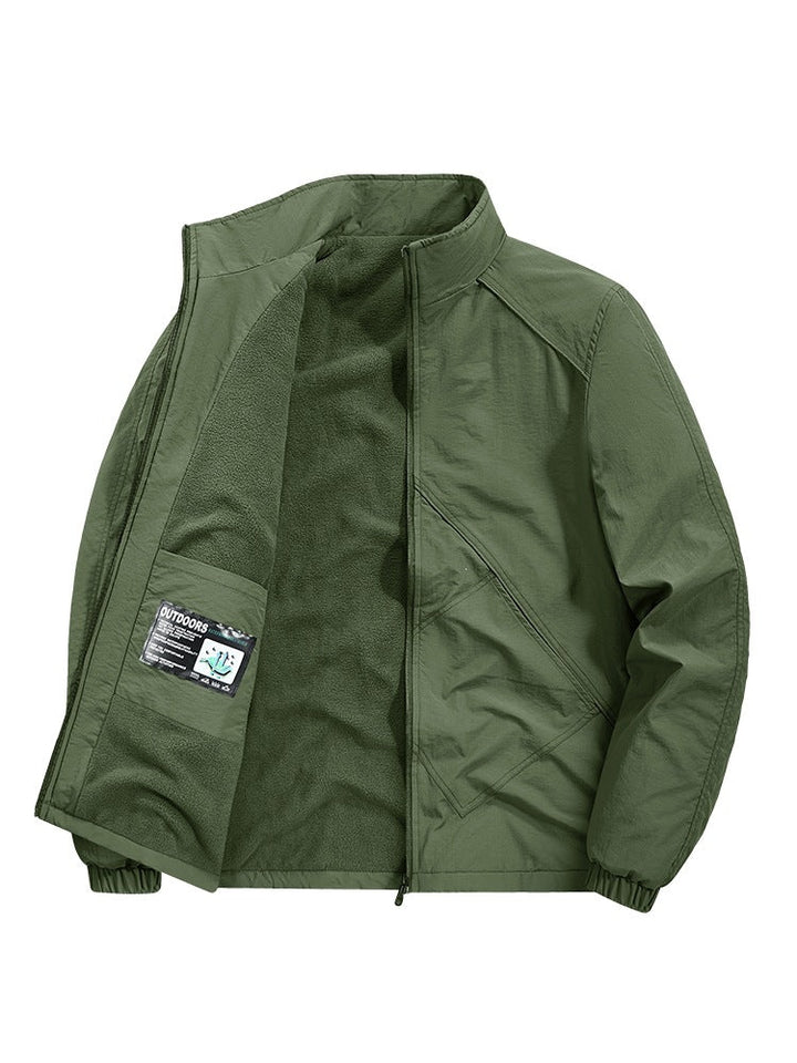 Vielseitige Herren Leichtjacke, geeignet als Frühjahrsjacke, Herbstjacke oder Outdoorjacke.
