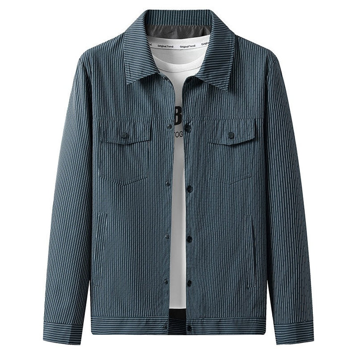 Hochwertige gestreifte Herren Shirtjacke, modern geschnitten, ideal für den stilvollen Alltag.