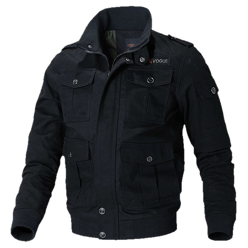 Lässige Herrenjacke im Militärstil, schwarz. Robuste Übergangsjacke mit vielen Taschen für Outdoor & Freizeit.
