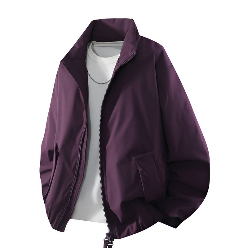 Herren leichte Freizeitjacke in Dunkelblau, stilvoll und modern mit Reißverschluss und praktischen Taschen.