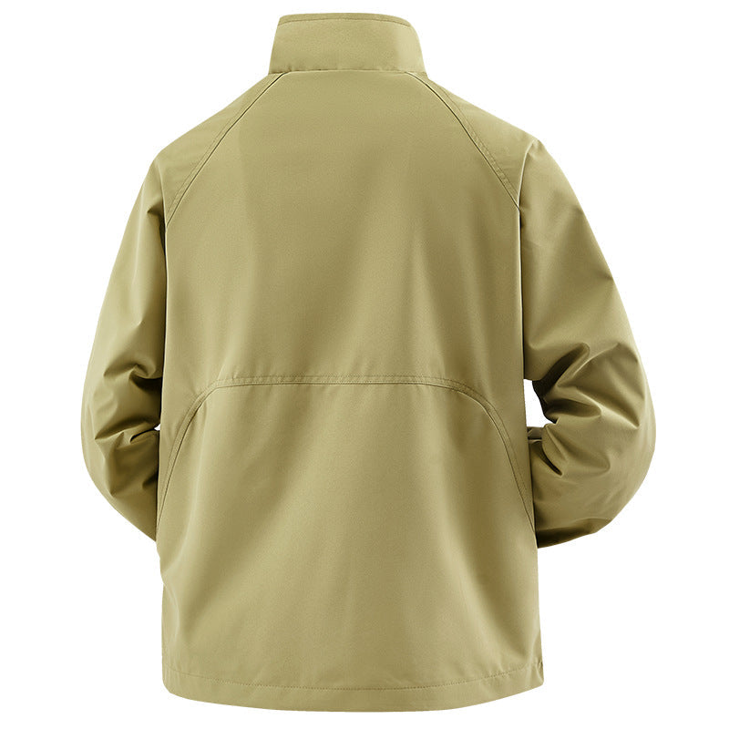 Modische Herren Freizeit Jacke, leicht und stylisch. Perfekt als Outdoorbekleidung für den Alltag und leichte Touren.