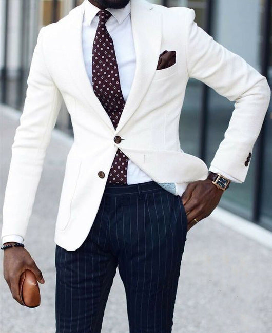 Herren Blazer Slim Fit Weiß: Eleganter Schnitt, modernes Design für stilvolle Männer. Idealer Business-Partner.