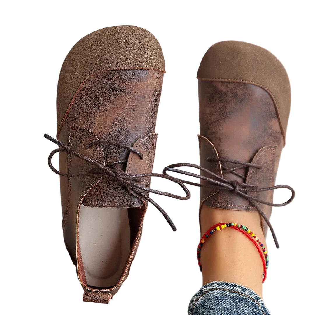 Bequeme Damen Komfort-Schuhe mit elegantem Riemen, ideal für stilvollen Alltag und Freizeit.