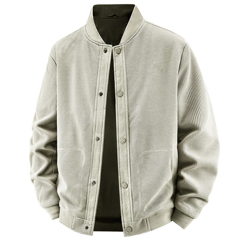 Atmungsaktive Herren Freizeitjacke aus leichtem Stoff, ideal für den Übergang. Bequeme Herrenmode.