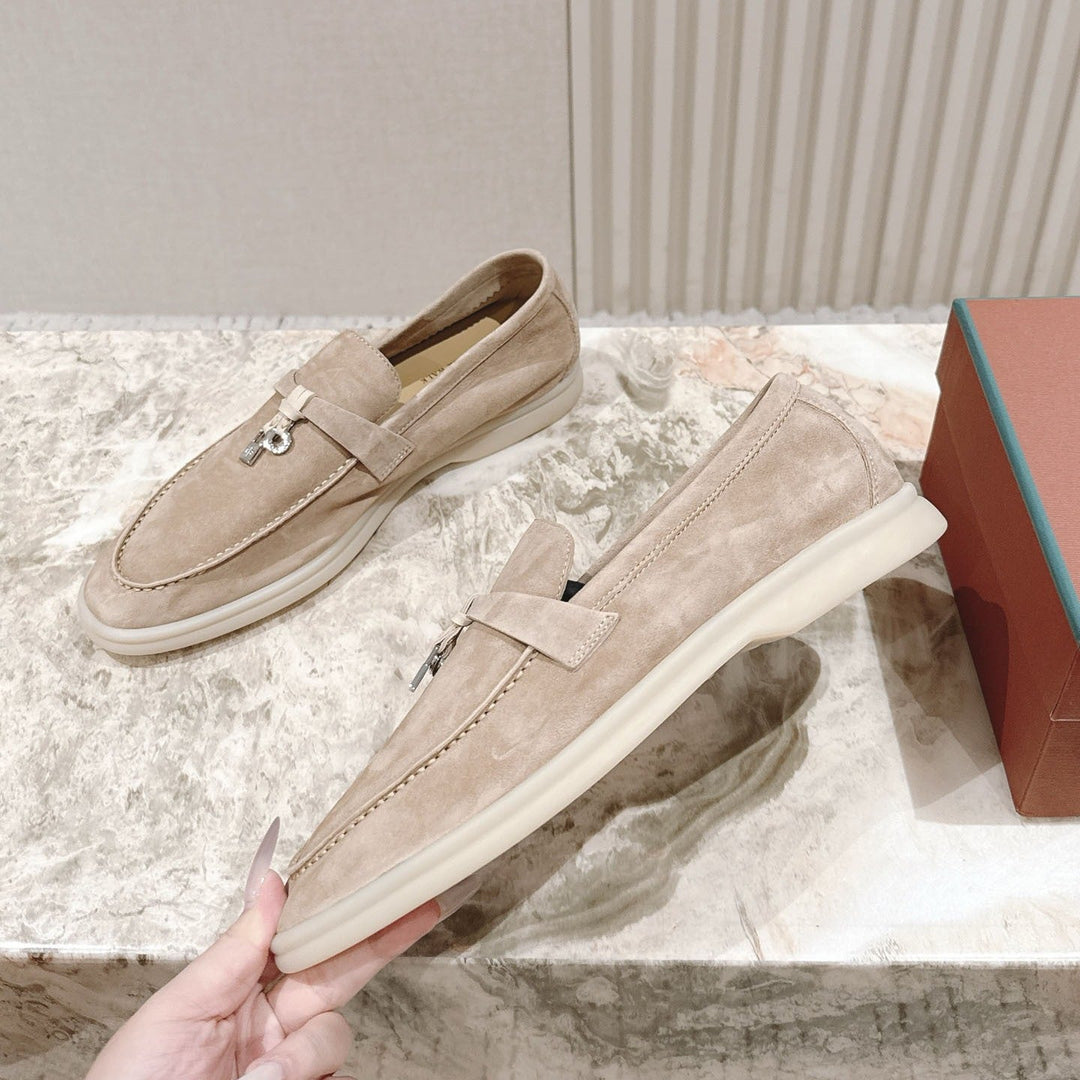 Braune Herren Mokassins, elegante Freizeitschuhe für stilvolle Herrenmode.
