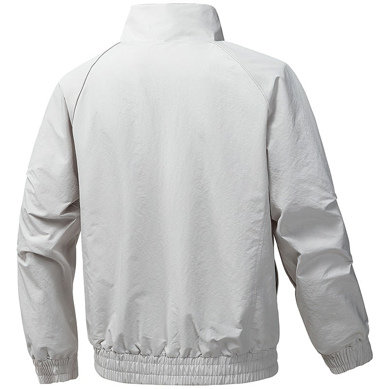 Praktische Herren-Übergangsjacke, wetterfest & atmungsaktiv. Ideal für Frühling, Herbst & Alltag.