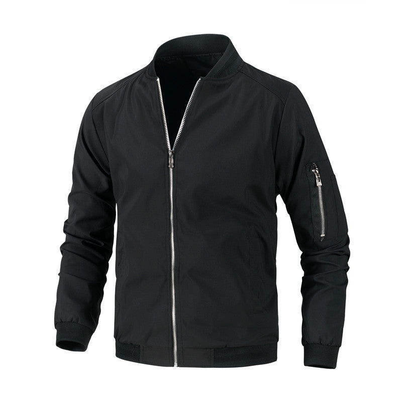 Moderne Herren Bomberjacke, stilvoll & bequem, ideal als Freizeit- oder Übergangsjacke.
