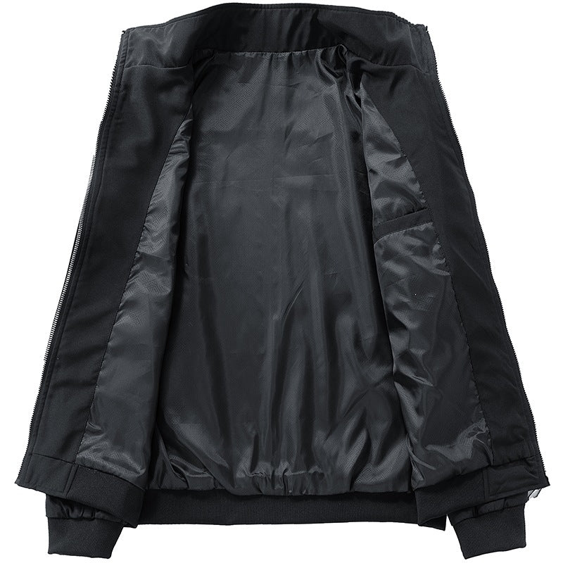 Vielseitige Herren Übergangsjacke mit Stehkragen, perfekt für Frühling, Herbst und kühle Abende.