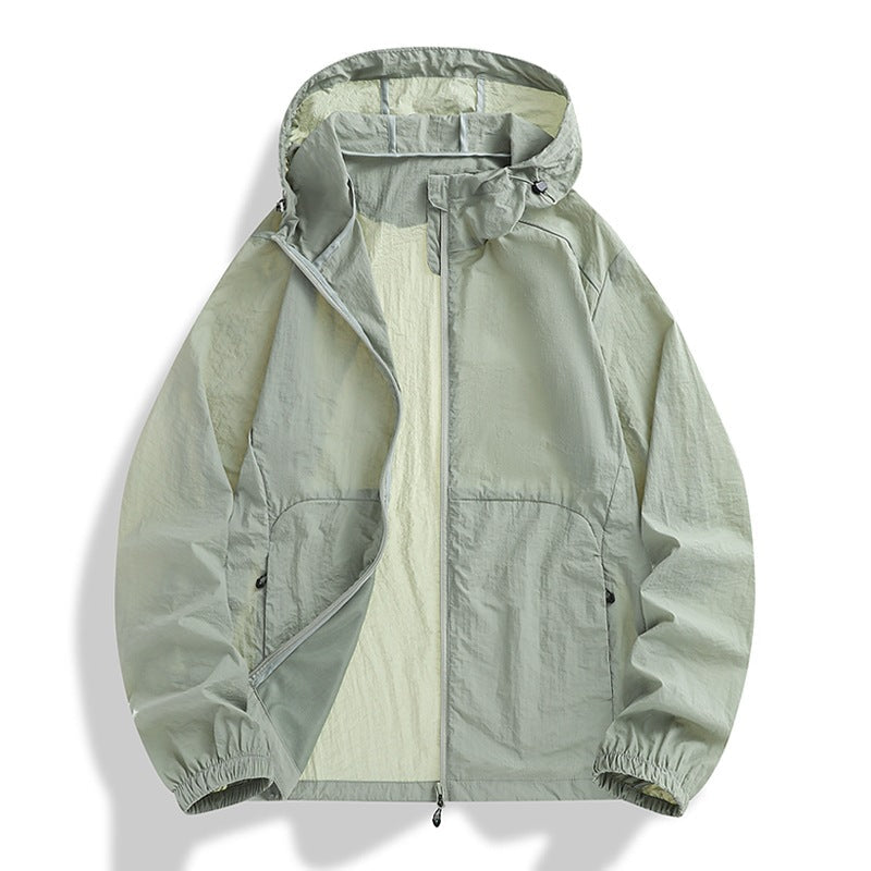 Vielseitige Herren Kapuzenjacke, windabweisend & atmungsaktiv, perfekt für Wanderungen, Sport und Freizeit im Frühling.