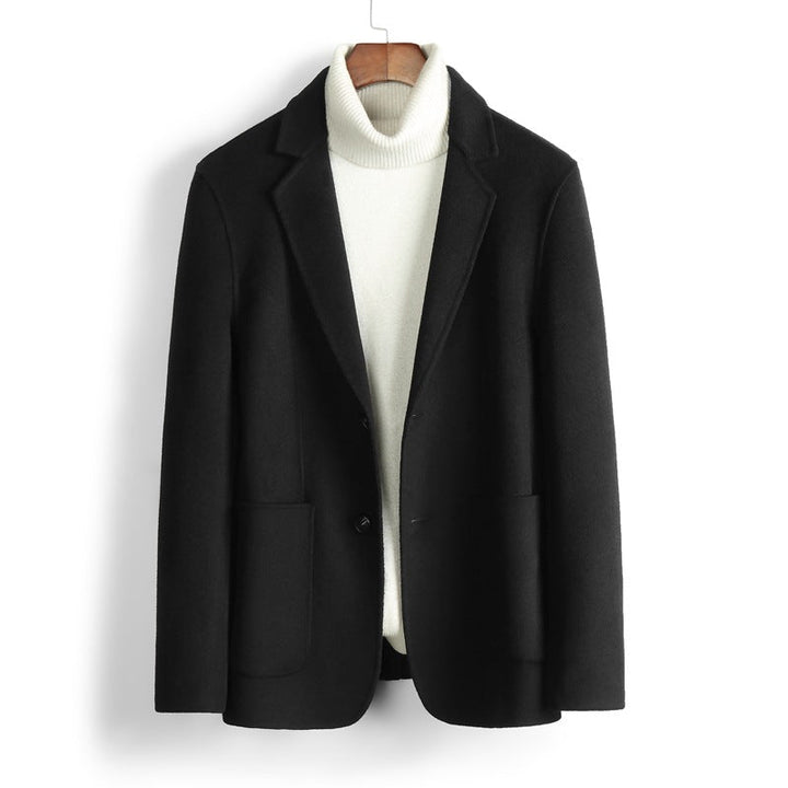 Eleganter Damen Business Blazer in Schwarz, vielseitig für Büro & Freizeit. Stilvolle Frauen Oberbekleidung.