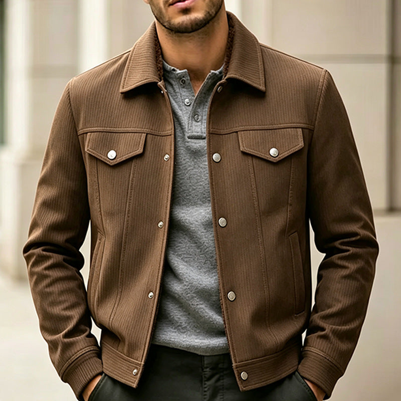Braune Herren Vintage Jacke, zeitloser Stil für Herbst & Frühling, klassische Übergangsjacke, stilvolle Freizeitmode.