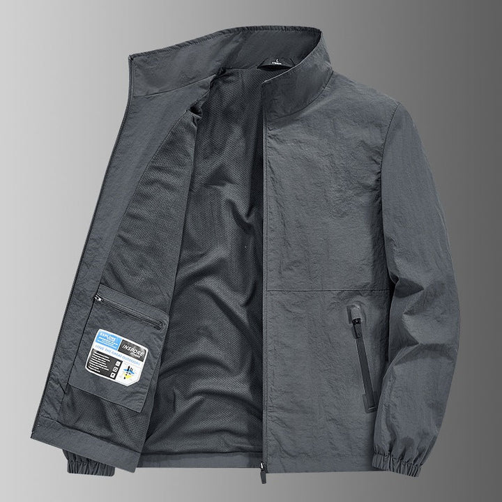 Komfortable Herren Sportjacke, leicht und atmungsaktiv, für Fitness und Outdoor-Aktivitäten.
