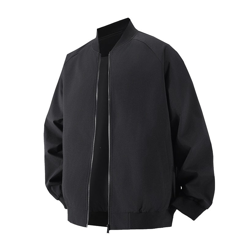 Ärmelbündchen-Detail der sportlichen Herren Bomberjacke. Robuste, bequeme Jacke für einen lässigen Look.