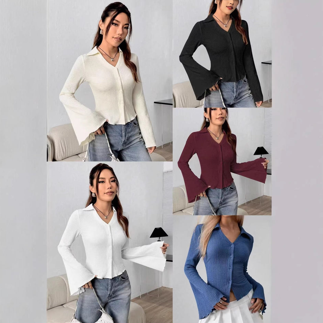 Damen Rippstrick-Cardigan mit Hemdkragen, Trompetenärmeln. Eleganter figurbetonter Look, vielseitig kombinierbar.
