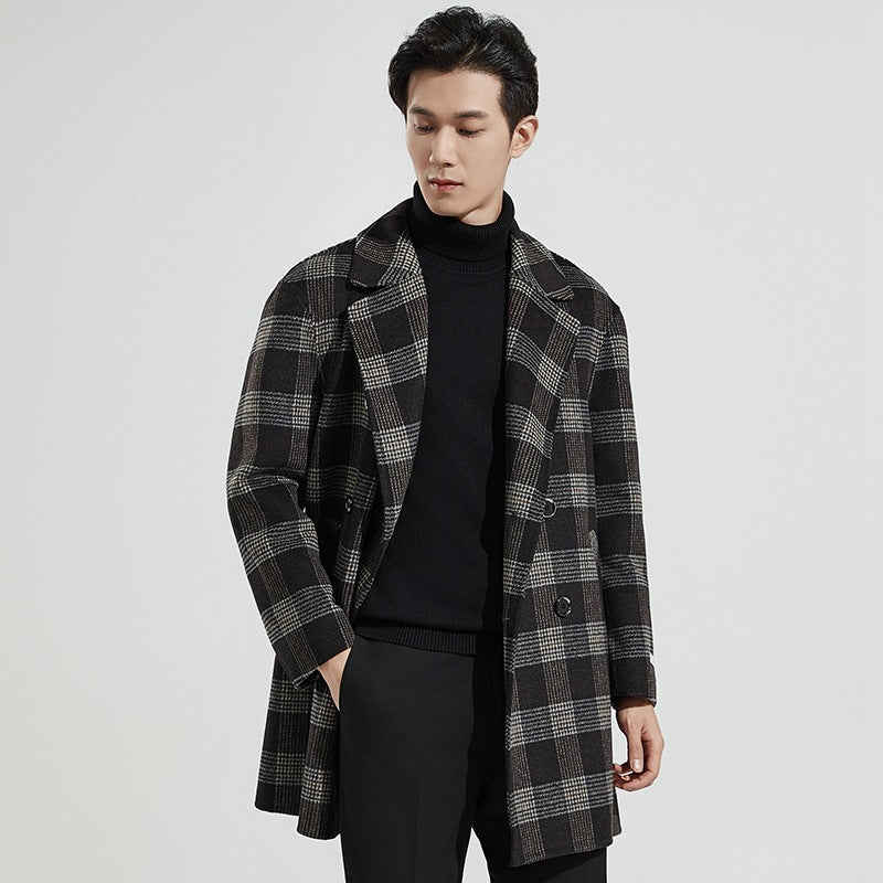 Eleganter Herren Doppelknopf-Übermantel in Schwarz-Grau kariert, ideal für Business & Freizeit im Winter.