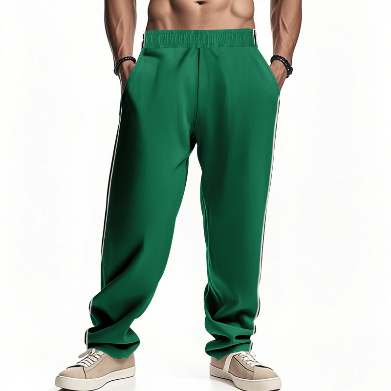 Locker geschnittene Herren Jogginghose mit elastischem Bund & Streifen, optimal für Freizeit.