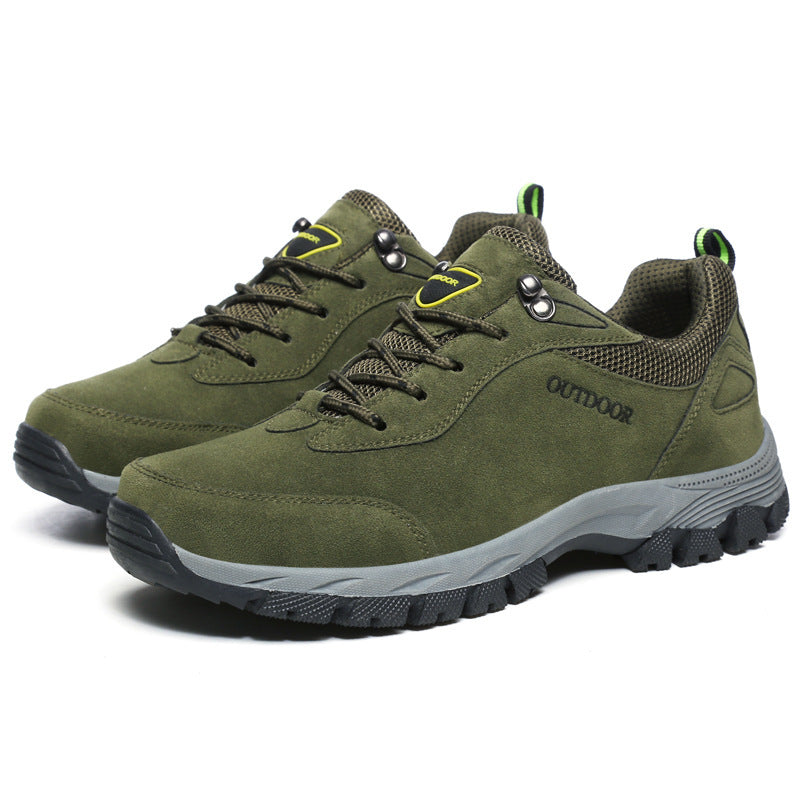 Robuster brauner Outdoor Herren Wanderschuh, rutschfest für Trekking & Stabilität im Gelände.