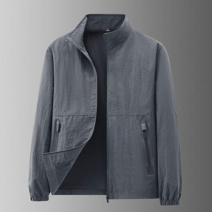 Funktionale Herren Übergangsjacke, robust und atmungsaktiv für Sport und Outdoor-Aktivitäten.