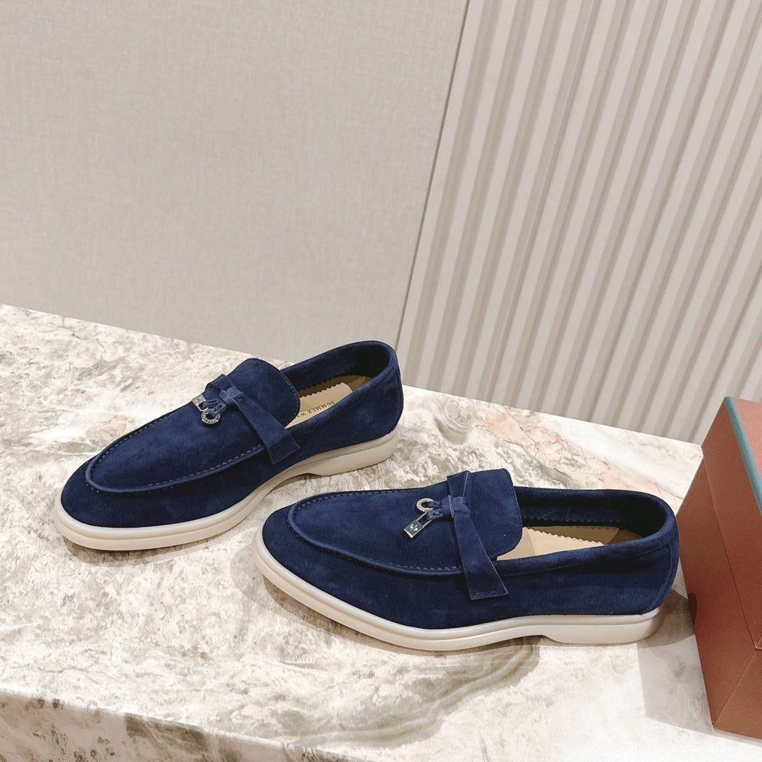 Leichte Herren Mokassins für Frühling/Sommer. Atmungsaktive Slipper als Freizeitschuhe.