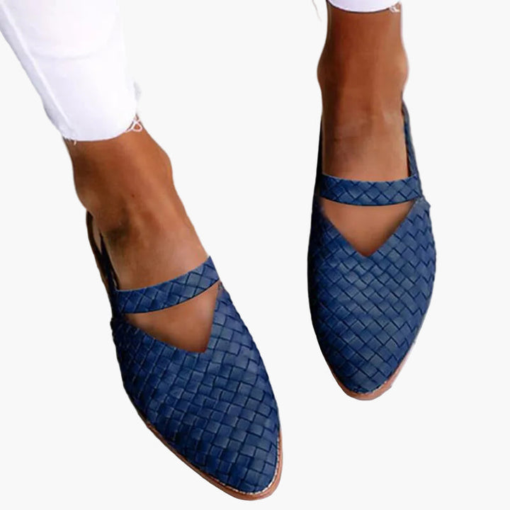 Elegante Damen Geflochtene Slipper; bequeme Sommerschuhe für stilvolle Auftritte & Komfort.
