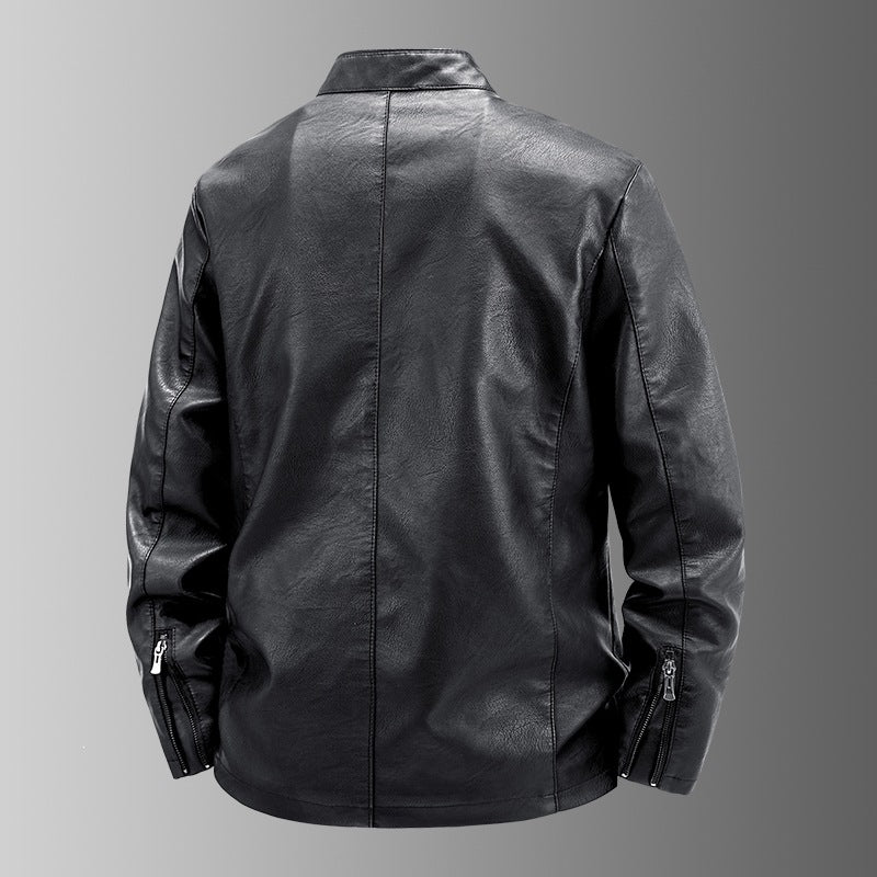 Elegante schwarze Kunstlederjacke für Herren, vielseitig & robust, ideal für stilvolle Auftritte.