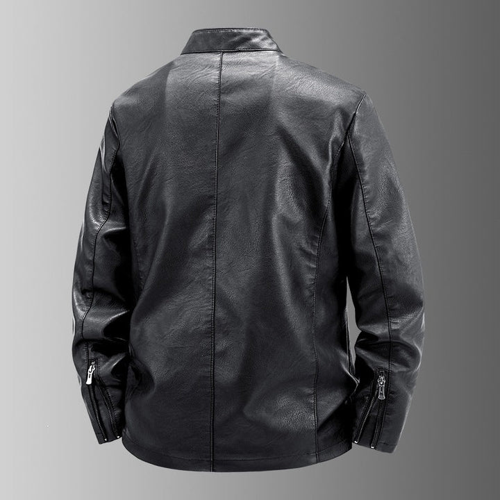 Elegante schwarze Kunstlederjacke für Herren, vielseitig & robust, ideal für stilvolle Auftritte.
