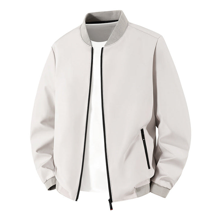 Komfortable leichte Herren Bikerjacke mit Stehkragen für urbane Abenteuer.