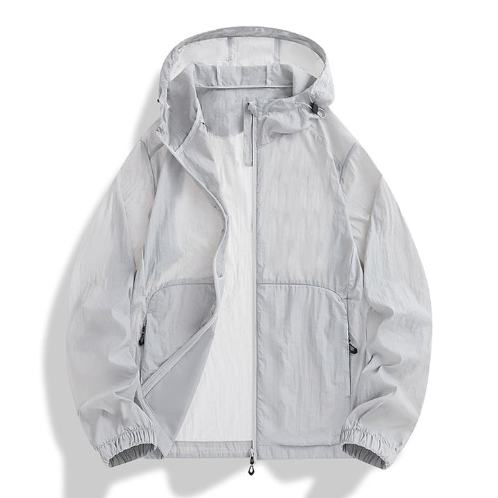 Bequeme Herren Reisejacke mit Kapuze, leicht, windabweisend & atmungsaktiv, perfekt für unterwegs im Frühling.