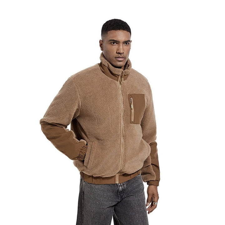 Herren Kuschelfleecejacke mit hohem Kragen, warm & stilvoll, ideal für Outdoor & Freizeit.