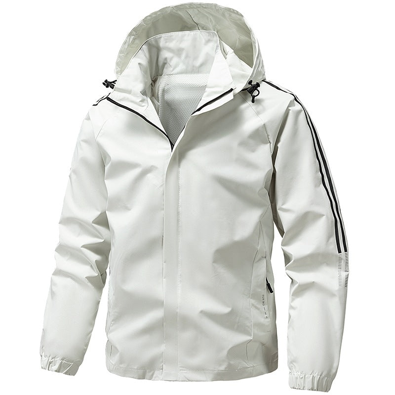Vielseitige Herren Leichtgewicht Jacke mit Kapuze. Windabweisend, atmungsaktiv für Wandern & Sport.