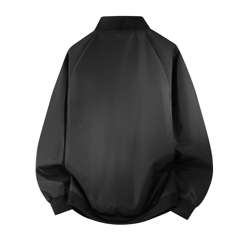 Stylische Herren Übergangsjacke mit Reißverschluss & Stehkragen. Leichte Bomberjacke für Freizeit & Outdoor.