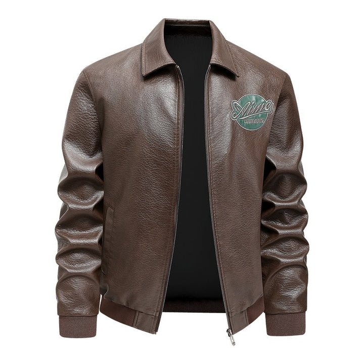 Zeitlose Herrenjacke: Lässige Übergangsjacke mit Stehkragen und dezenten Stickereien.