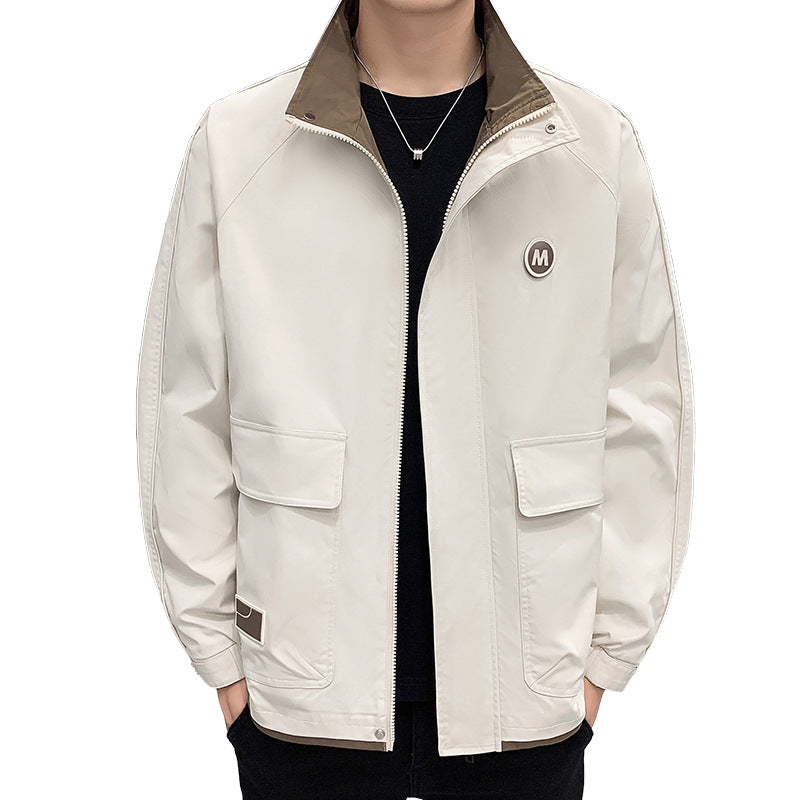Kompakte, leichte Herren Übergangsjacke, ideal zum Packen für Reisen oder als vielseitige Freizeitjacke.