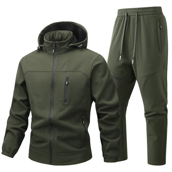 Herren Fitnessanzug mit atmungsaktiver Kapuzenjacke & Jogginghose, ideal für das Training oder Outdoor-Sport.